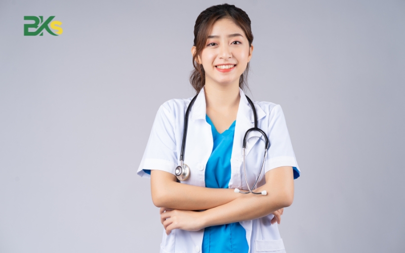 Tuyển sinh Trung cấp y sĩ đa khoa học online
