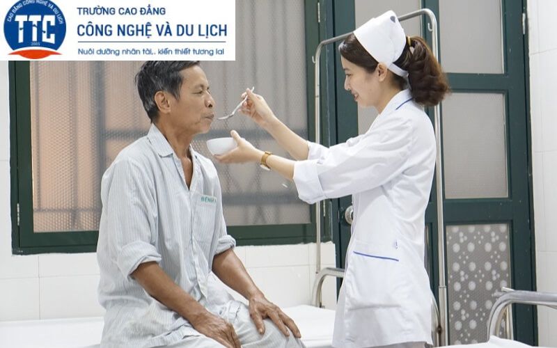 Cao đẳng Y sĩ đa khoa hệ vừa học vừa làm