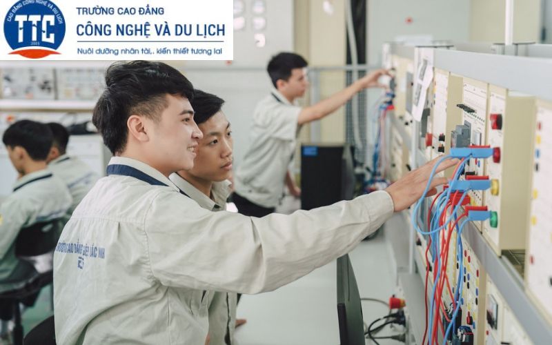 Khóa học ngành Điện công nghiệp - Xét tuyển online - Đào tạo từ xa