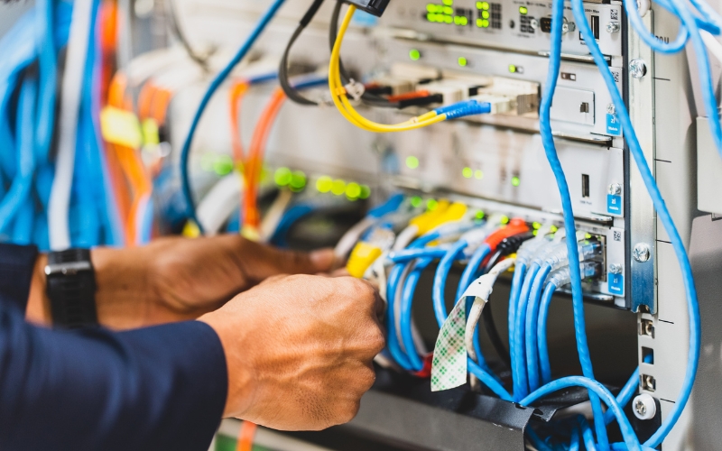 Học phí ngành Quản trị mạng máy tính có cao không
