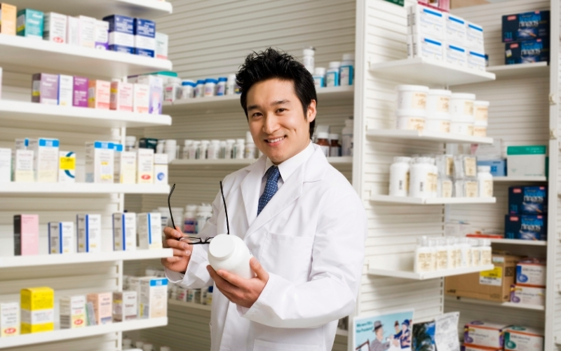 Thu nhập sau khi tốt nghiệp Trung cấp Dược khoảng bao nhiêu?