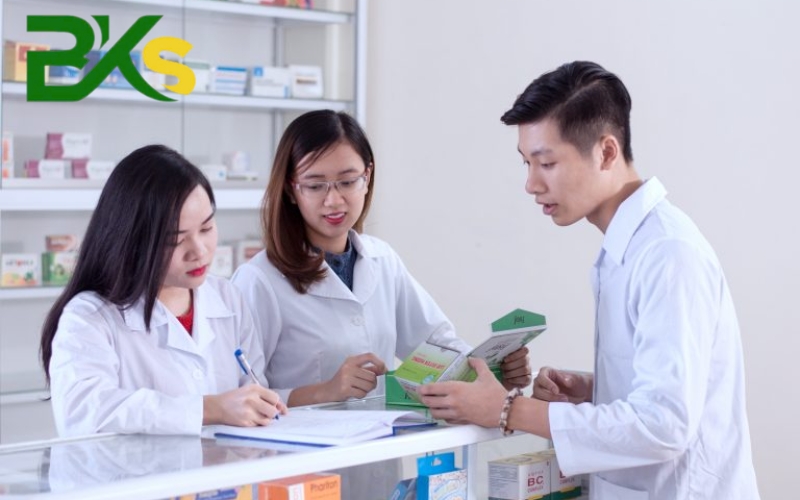 Tại sao nên học Cao đẳng Dược?