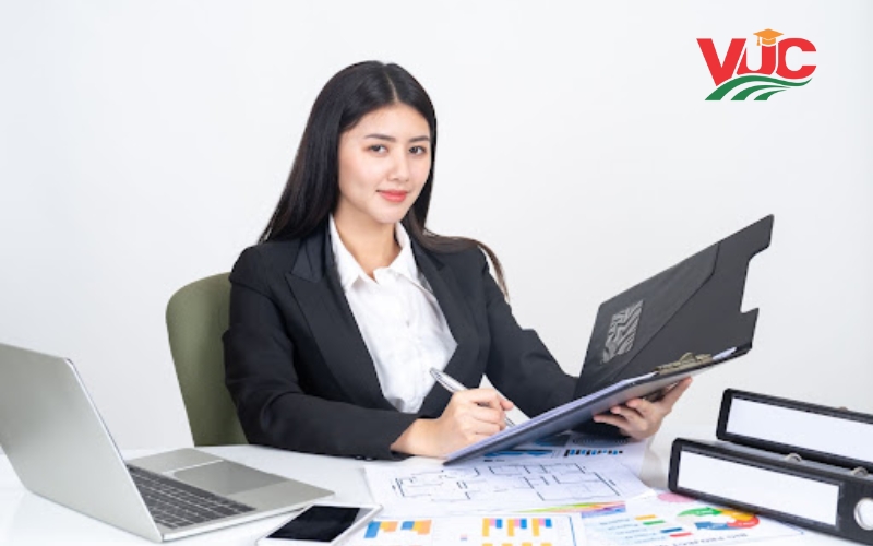 Cao đẳng Kế toán doanh nghiệp - triển vọng nghề nghiệp 2025