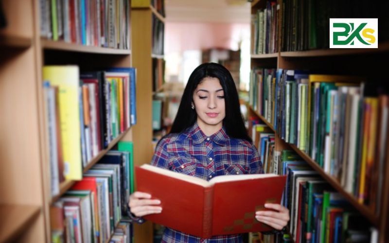 Học Trung cấp Thư viện Thiết bị trường học có được tuyển dụng vào trường công lập?