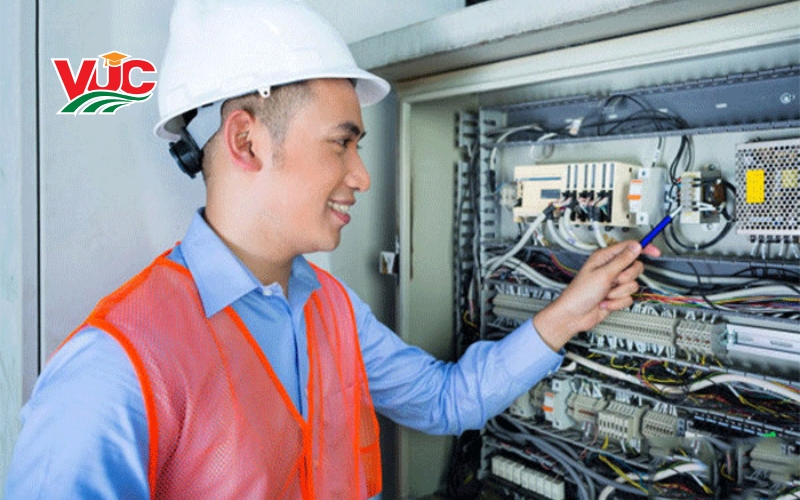 Chương trình khung Trung cấp Điện công nghiệp vừa học vừa làm