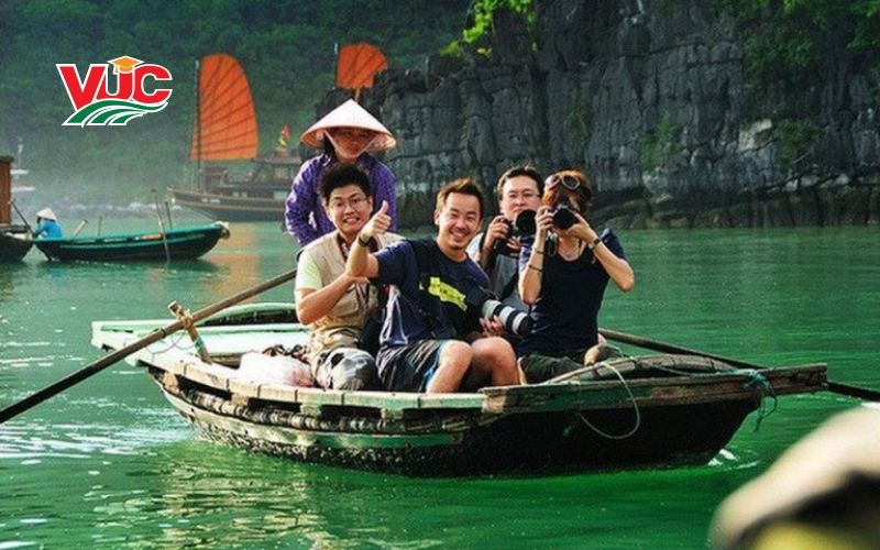 Mục tiểu đào tạo Trung cấp quản trị lữ hành