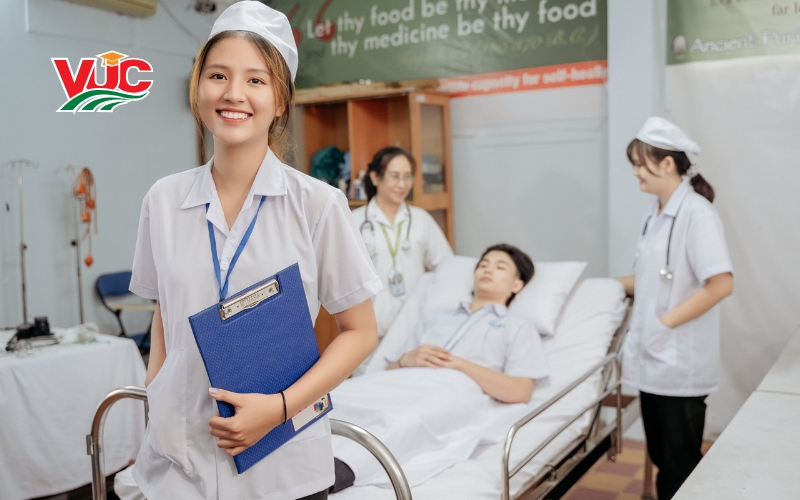 Chương trình khung Cao đẳng Y sĩ đa khoa tại VUC