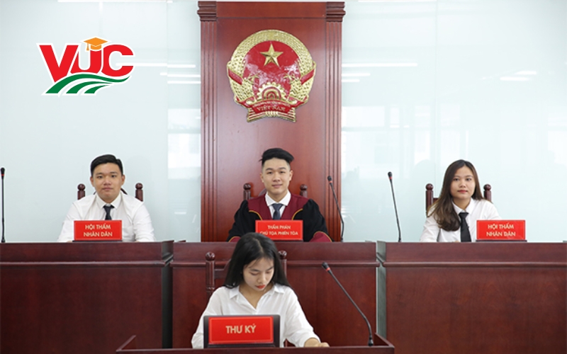 Cơ hội việc làm của Trung cấp nghề Luật