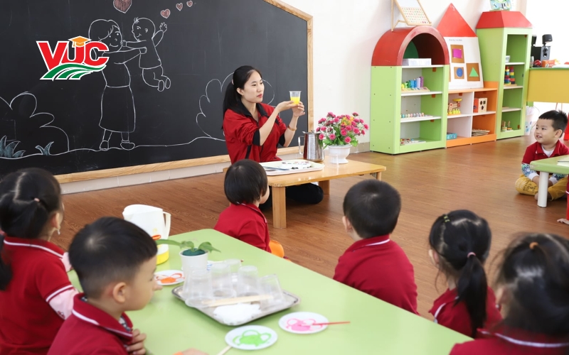 Thời gian học Cao đẳng ngành Sư phạm mầm non là bao lâu?