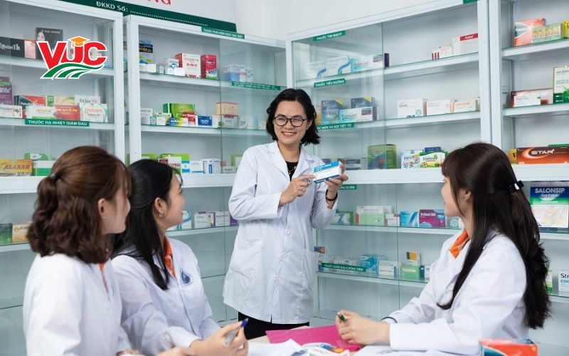 Những yếu tố ảnh hưởng đến thời gian học Trung cấp Dược cấp tốc