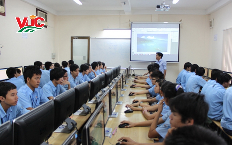 Giá trị bằng Cao đẳng Điện công nghiệp