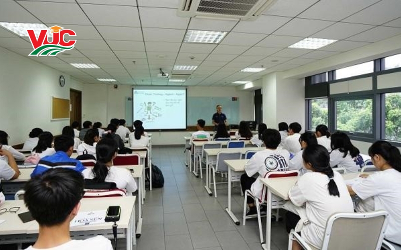 Thông tin tuyển sinh Trung cấp Kế toán doanh nghiệp cấp tốc