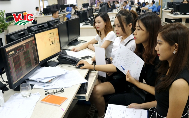Thông tin tuyển sinh Trung cấp Kế toán doanh nghiệp online