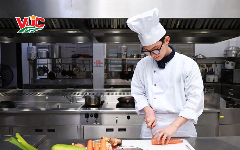 Thông tin tuyển sinh Trung cấp Kỹ thuật chế biến món ăn