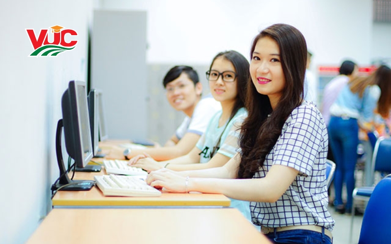 Thông tin đăng ký học Trung cấp Kế toán doanh nghiệp Vừa học vừa làm