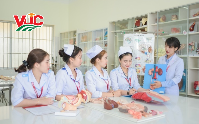 Trường đào tạo Trung cấp Điều dưỡng cấp tốc tại TpHCM
