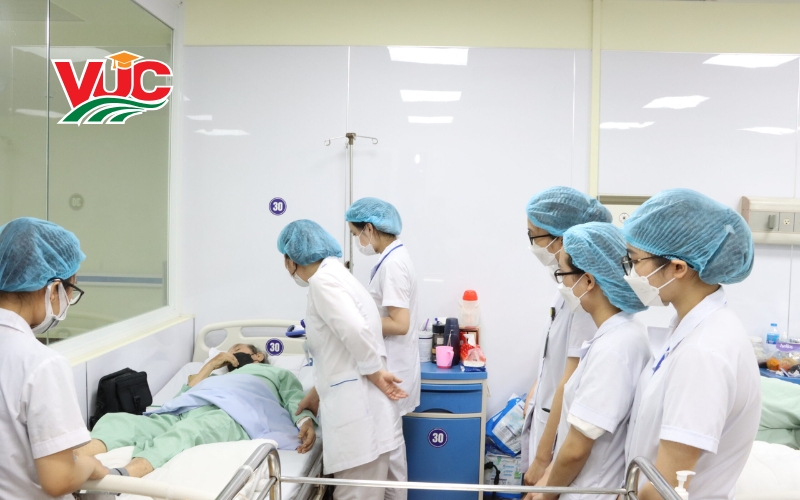 Bằng Y sĩ đa khoa - Định nghĩa pháp lý và giá trị