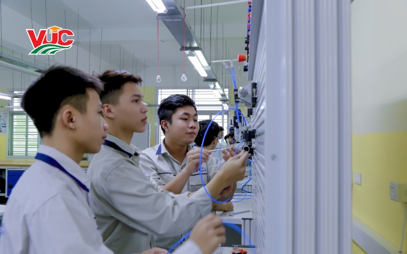 Thông tin tuyển sinh ngành Điện Công nghiệp tại VUC