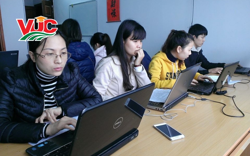 Chương trình khung Trung cấp Kế toán ở VUC