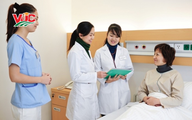 Thông tin tuyển sinh Trung cấp Điều dưỡng chính quy