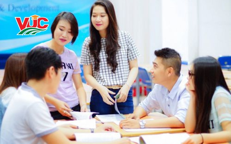 Thông tin tuyển sinh văn bằng 2 Trung cấp Quản trị doanh nghiệp vừa và nhỏ