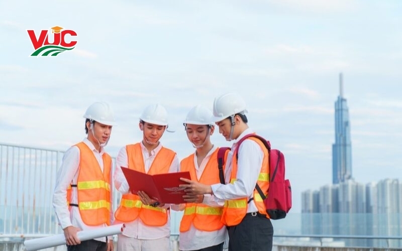 Lộ trình học linh hoạt – Vừa học vừa bám công trình