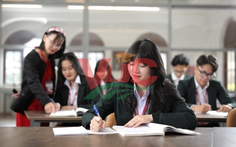 Thông tin tuyển sinh học trung cấp quản trị doanh nghiệp vừa và nhỏ