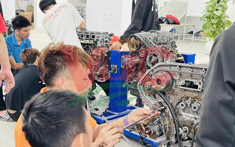 Giá trị văn bằng sau khi học Trung cấp công nghệ ô tô Online
