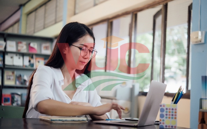 Học liên thông Trung cấp lên Cao đẳng từ xa ở đâu uy tín?